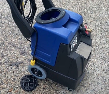 Blue and black E600 on a concrete surface